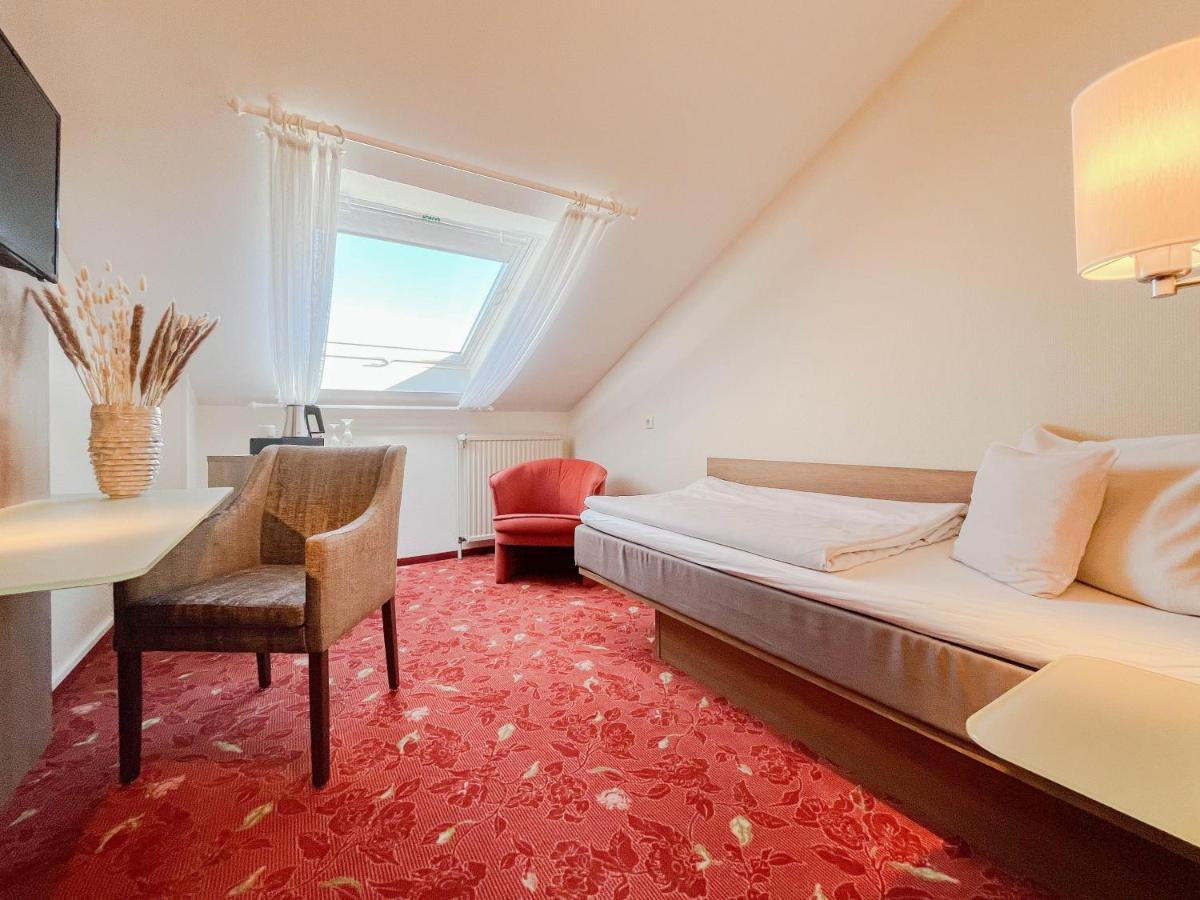 Hotel-Restaurant Vier Linden Stade Eksteriør bilde